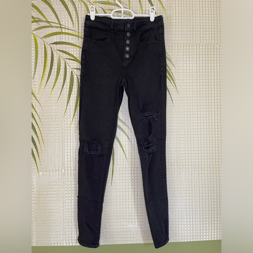 American Eagle NE(X)T Level Stretch Black distressed jeans Size 2